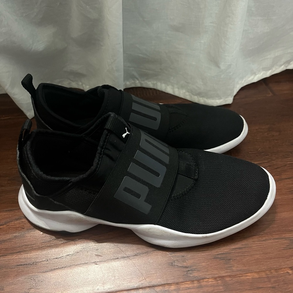 Womens Puma Sneakers